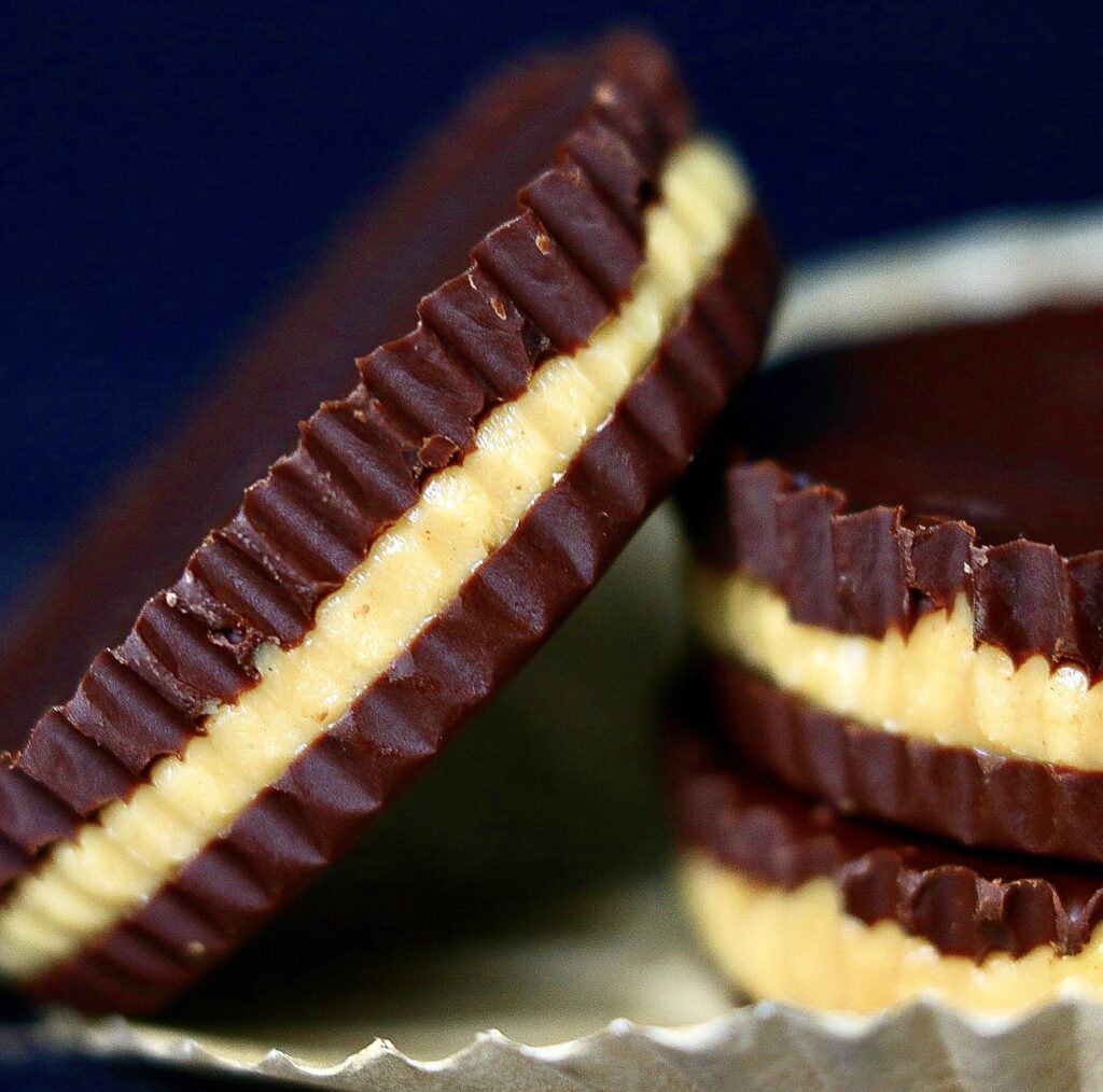 vegan chocolate peanut butter cups